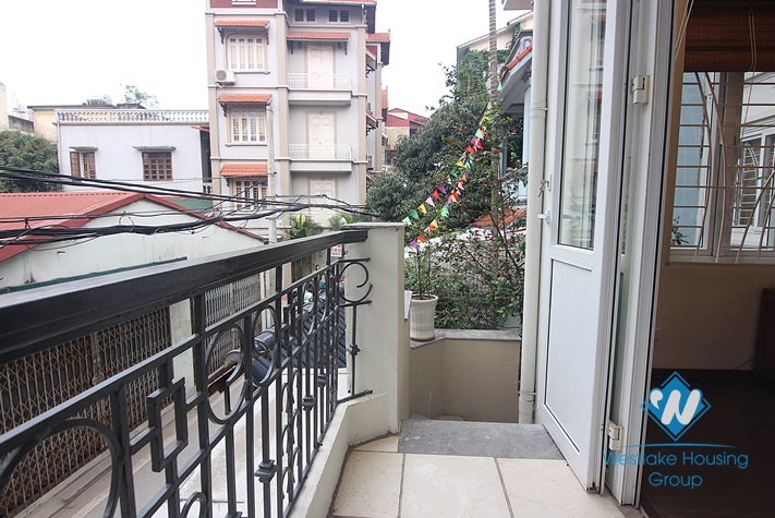 Three bedrooms house for rent on Au Co street, Tay Ho district, Ha Noi